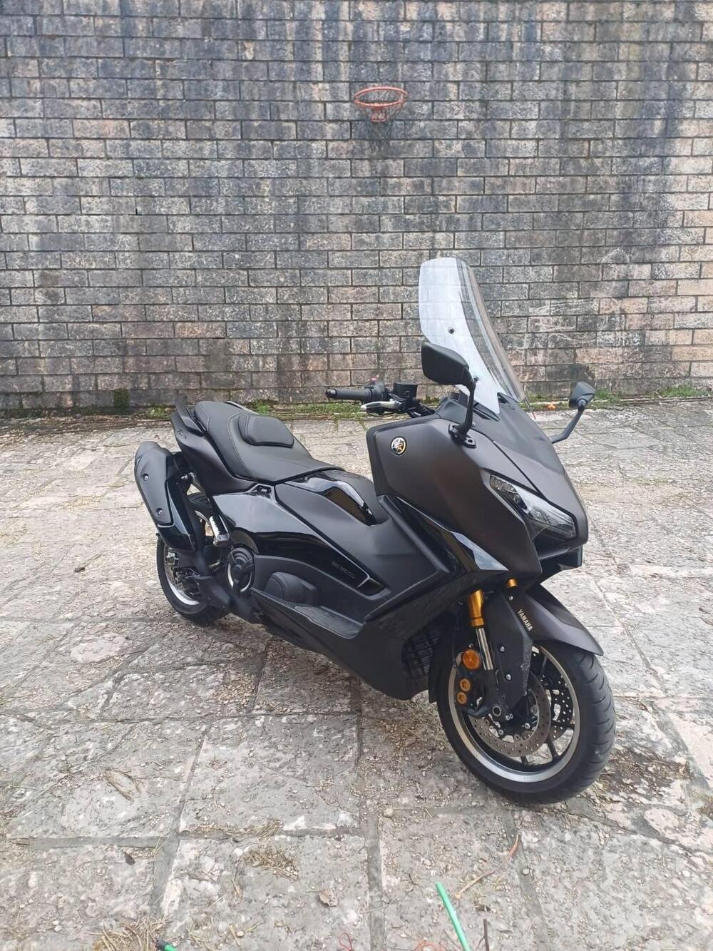 Yamaha T-Max 560 Tech Max (2025 - 26)