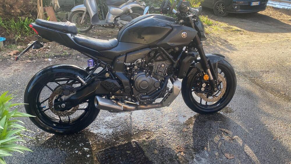 Yamaha MT-07 Y-AMT (2025 - 26) (4)