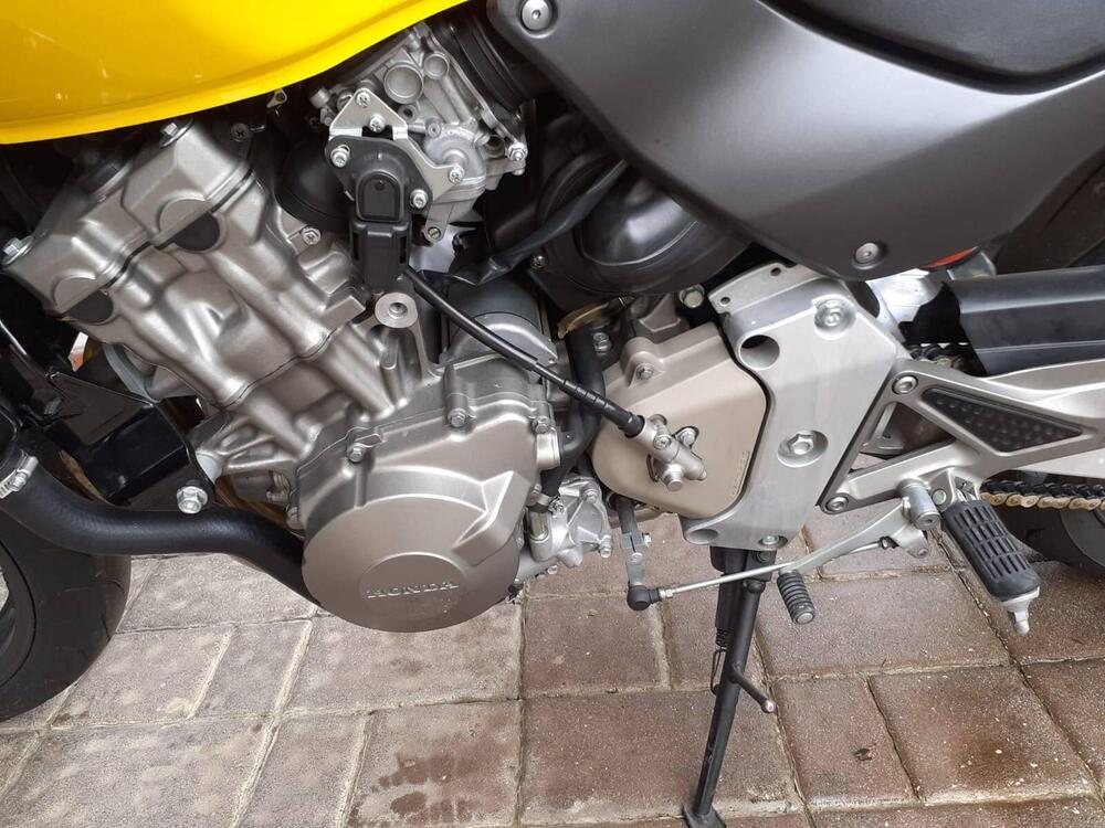 Honda Hornet 600 (2000 - 02) (8)