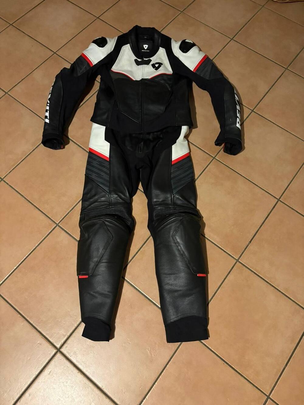 Giacca Hyper speed Revit in pelle divisbile Rev'it! (5)