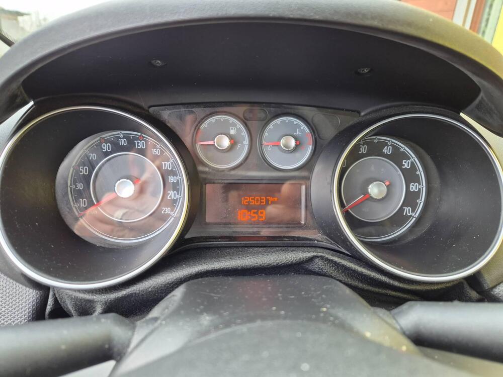 Fiat Punto usata a Padova (7)