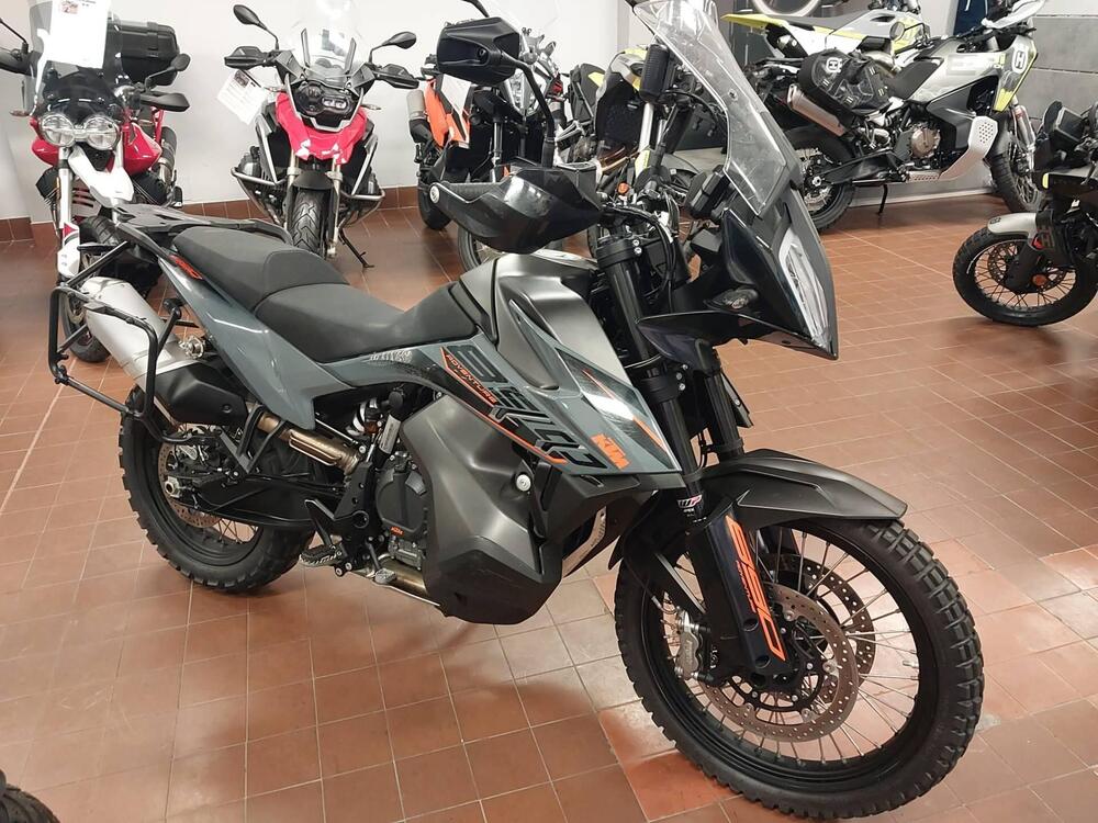 KTM 890 Adventure (2022) (4)