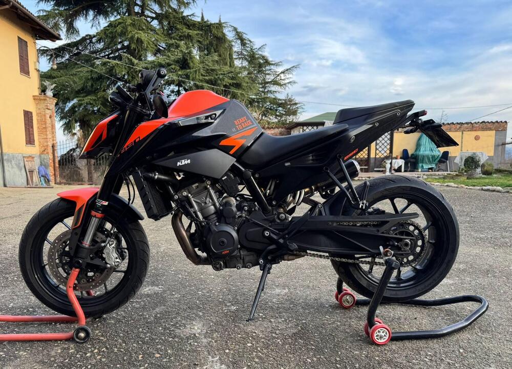 KTM 890 Duke L (2021) (3)