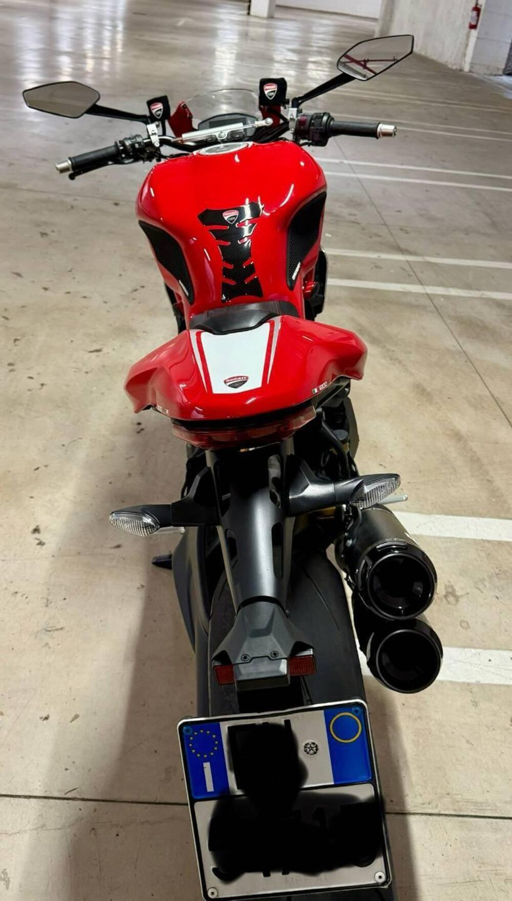 Ducati Monster 1200 R (2016 - 19) (9)