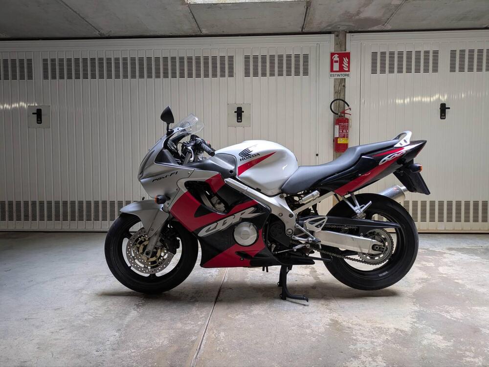 Honda CBR 600 F (2)