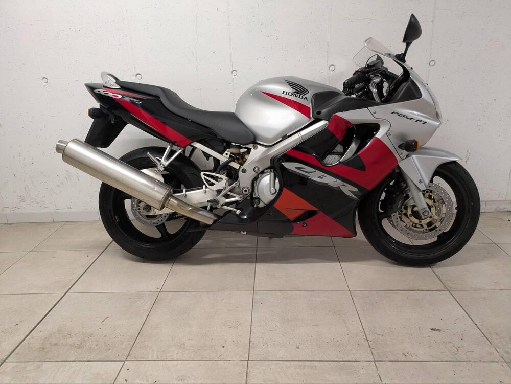 Honda CBR 600 F (4)