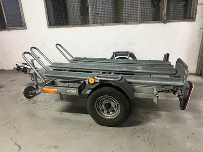 Carrello rimorchio portamoto Ellebi