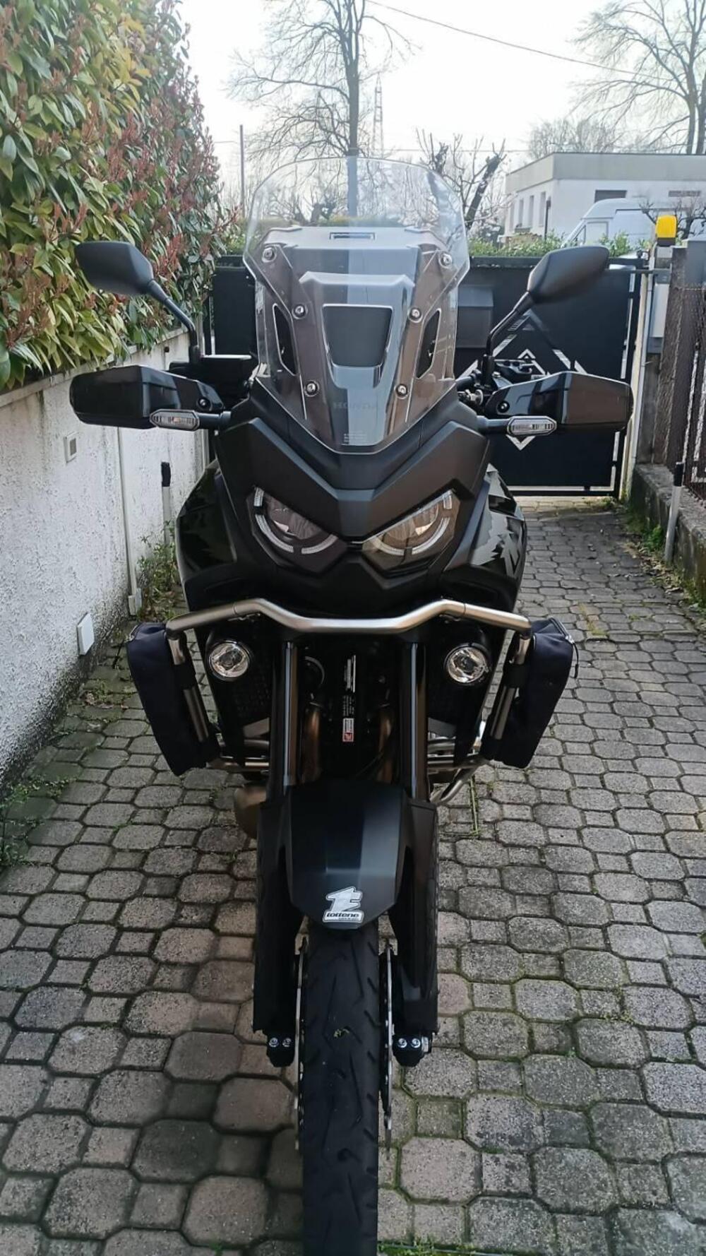 Honda Africa Twin CRF 1100L ES DCT (2024 - 26) (2)