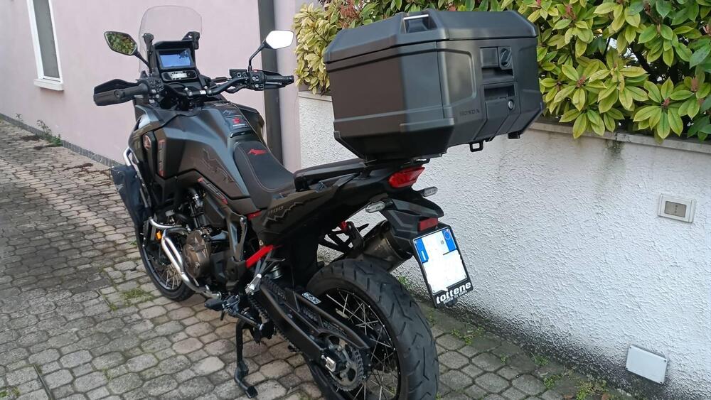 Honda Africa Twin CRF 1100L ES DCT (2024 - 26) (3)