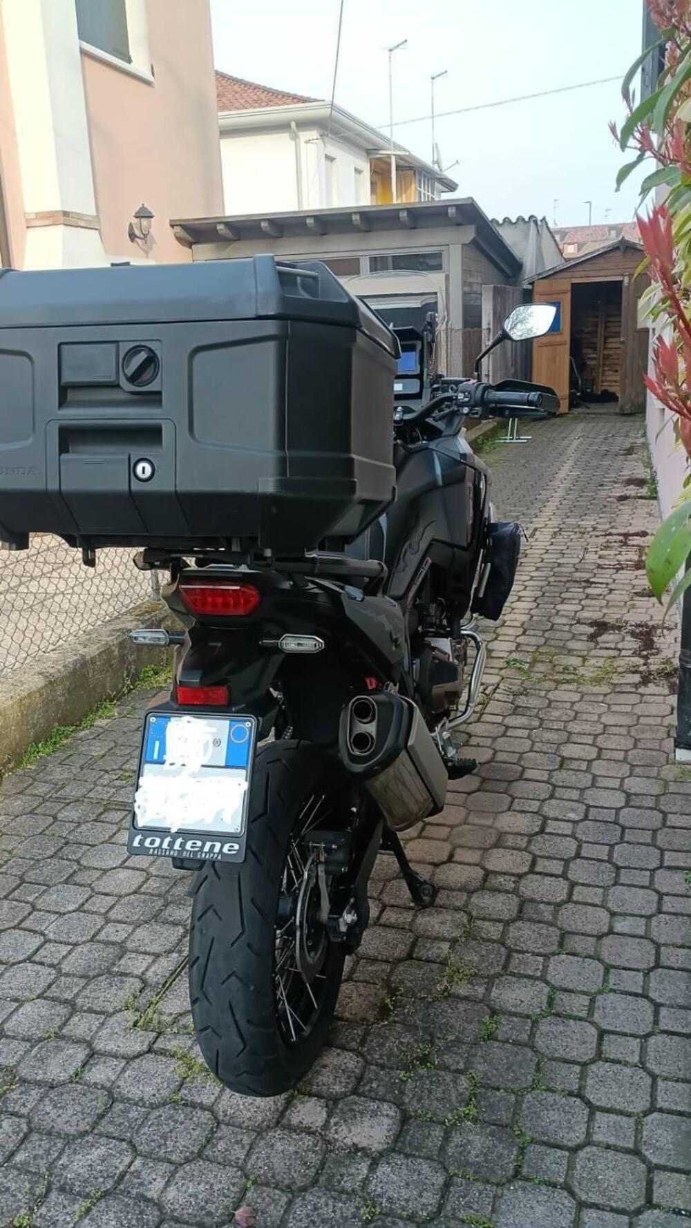 Honda Africa Twin CRF 1100L ES DCT (2024 - 26) (5)