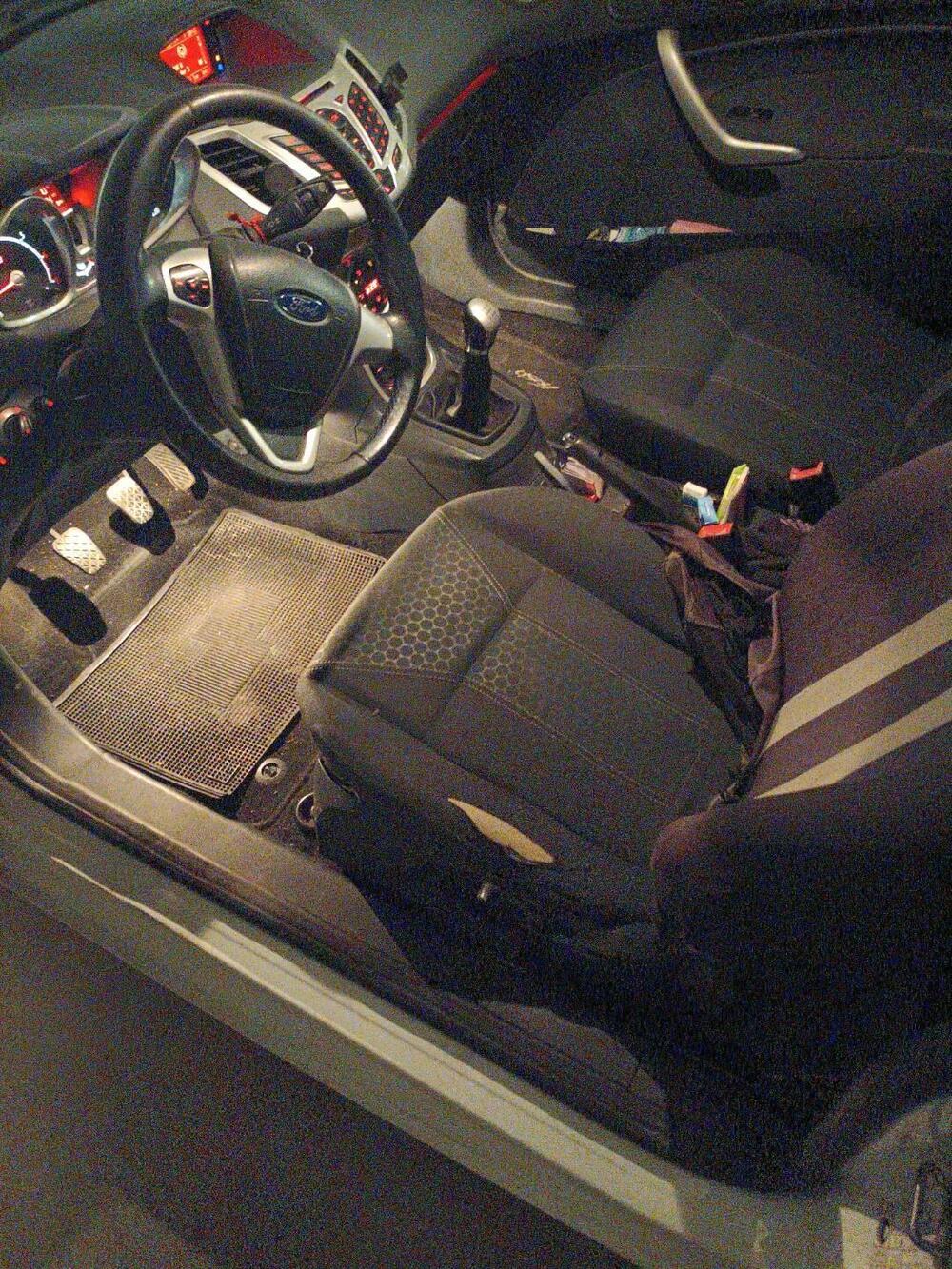 Ford Fiesta usata a Milano (10)