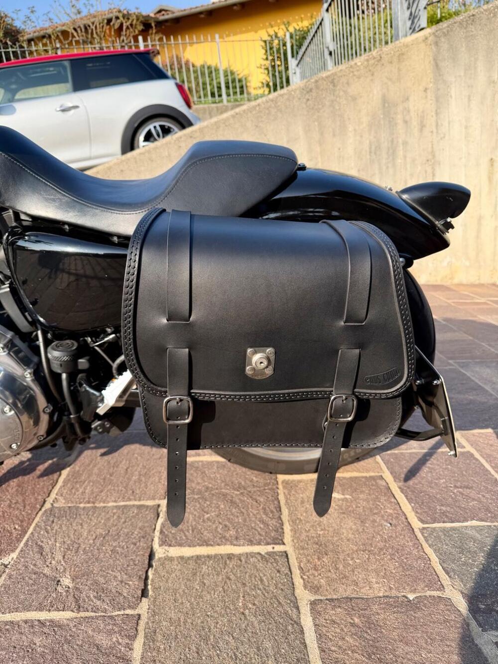 Harley-Davidson 883 SuperLow (2010 - 16) - XL 883L (10)