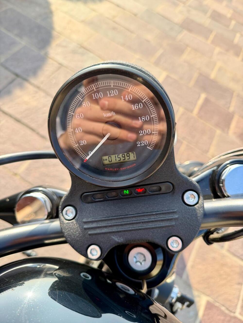 Harley-Davidson 883 SuperLow (2010 - 16) - XL 883L (11)