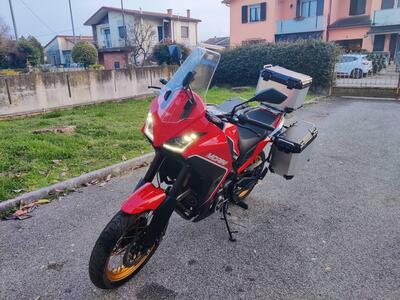 Moto Morini X-Cape 650 Gold Wheels Edition (2022 - 26) usata