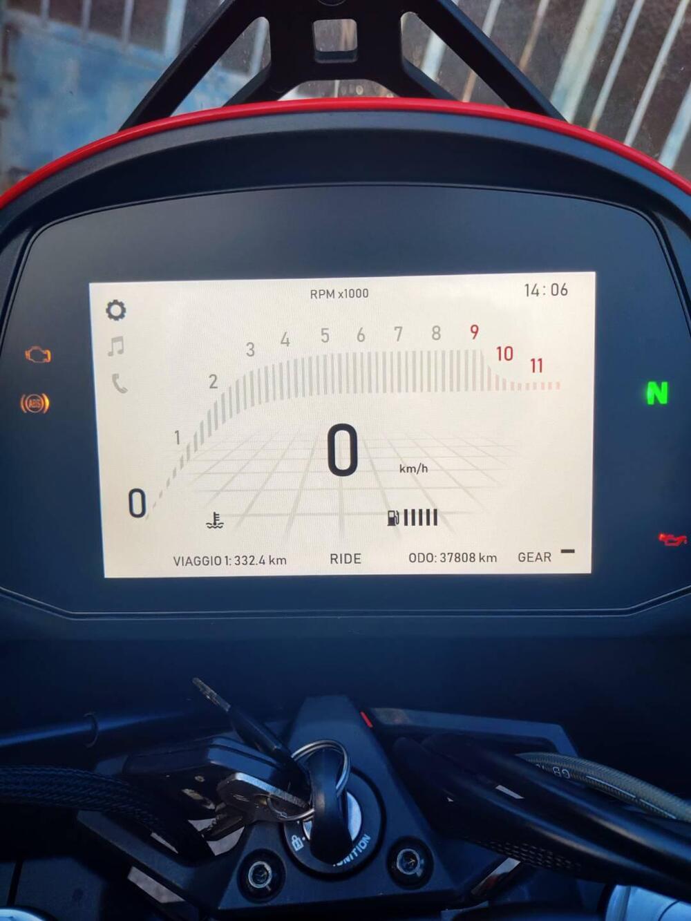 Moto Morini X-Cape 650 Gold Wheels Edition (2022 - 26) (4)