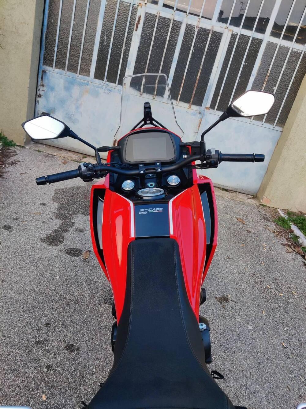 Moto Morini X-Cape 650 Gold Wheels Edition (2022 - 26) (6)