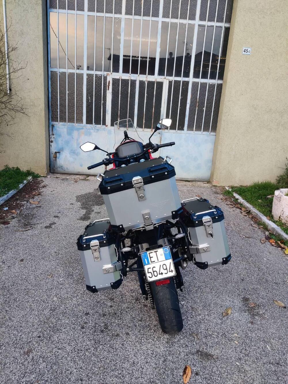 Moto Morini X-Cape 650 Gold Wheels Edition (2022 - 26) (7)