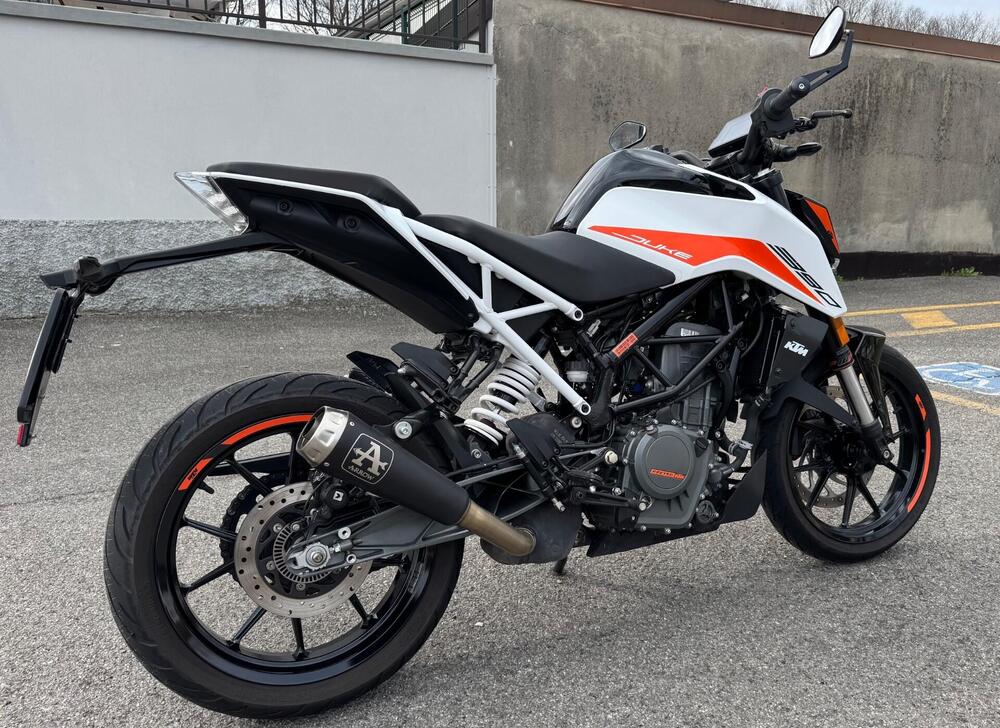 KTM 390 Duke (2021 - 23) (3)