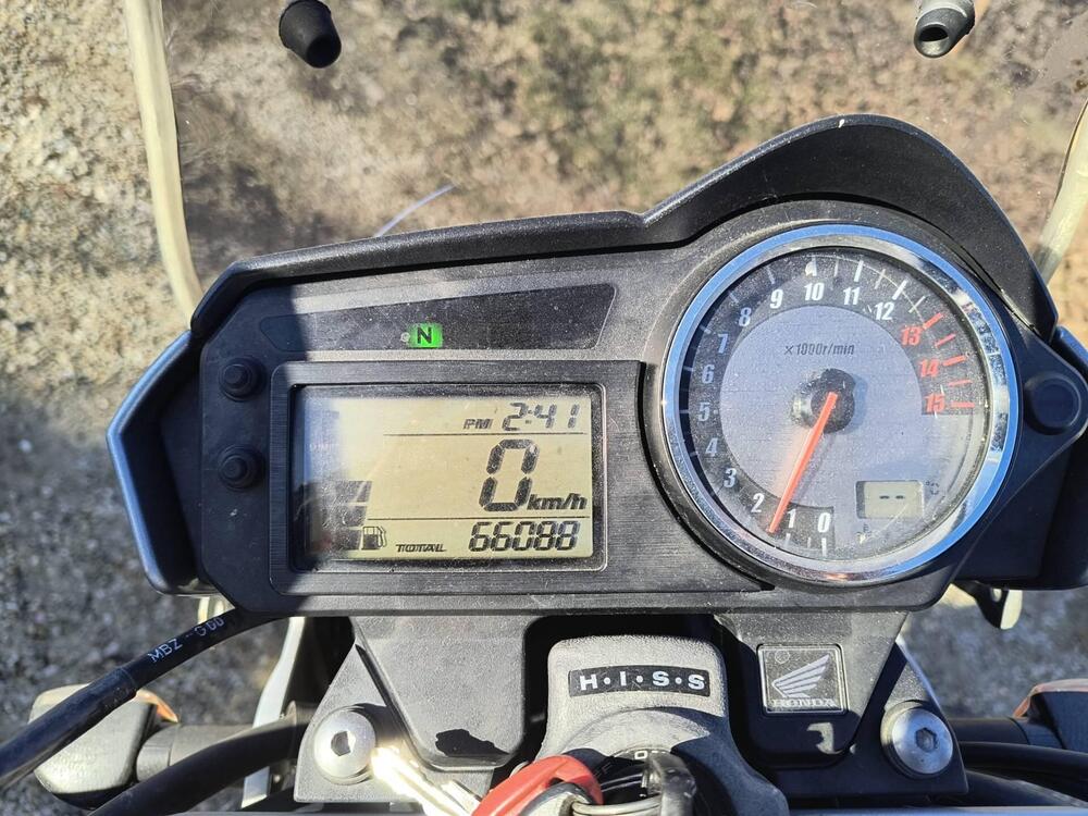 Honda Hornet 600 (2005 - 06) (3)