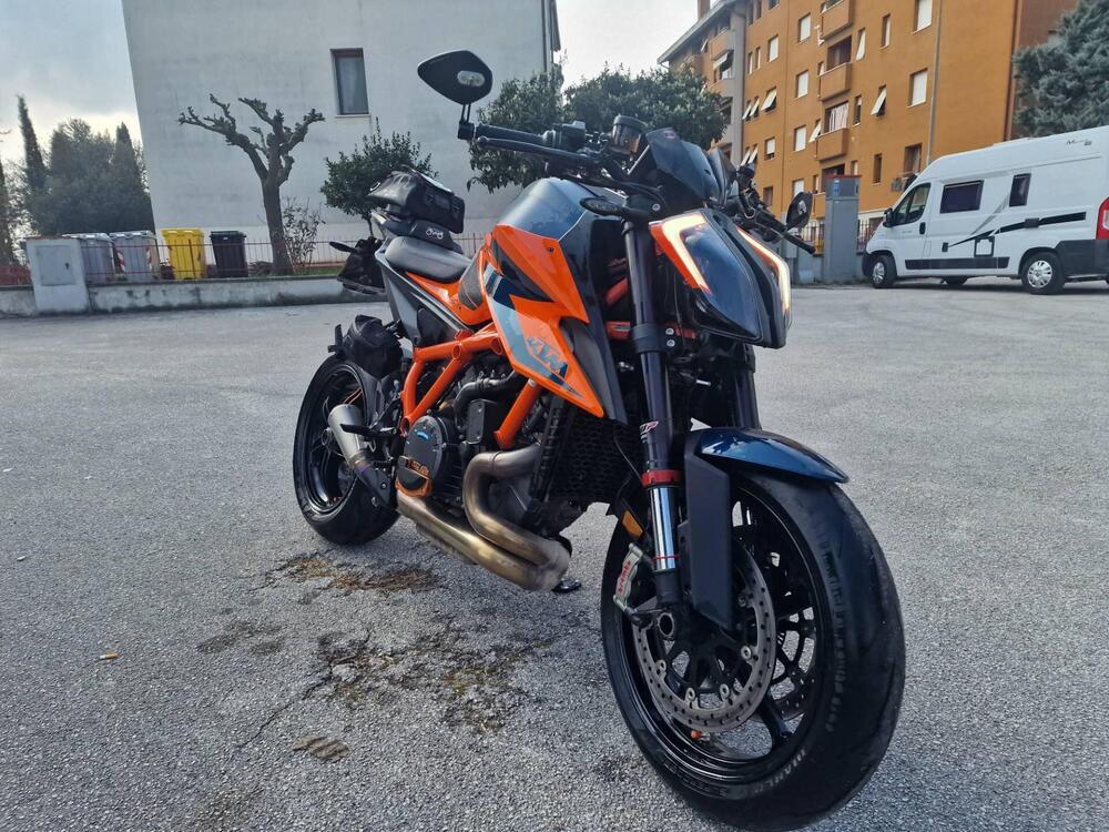 KTM 1290 Super Duke R (2021)