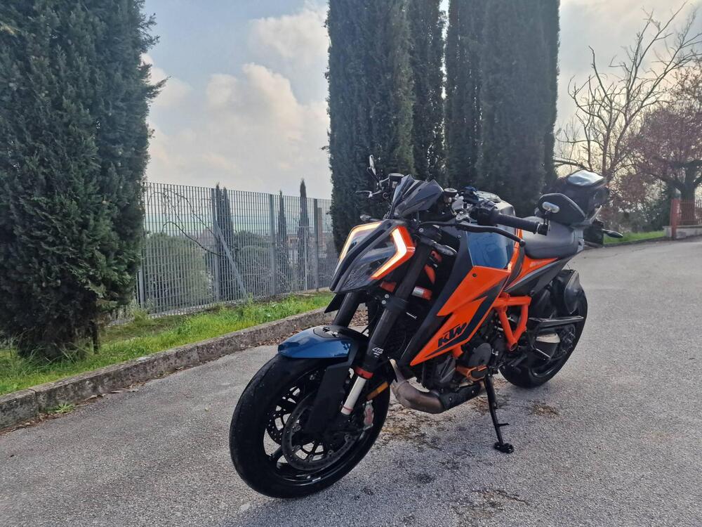 KTM 1290 Super Duke R (2021) (6)