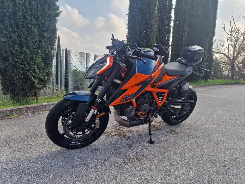 KTM 1290 Super Duke R (2021) (7)