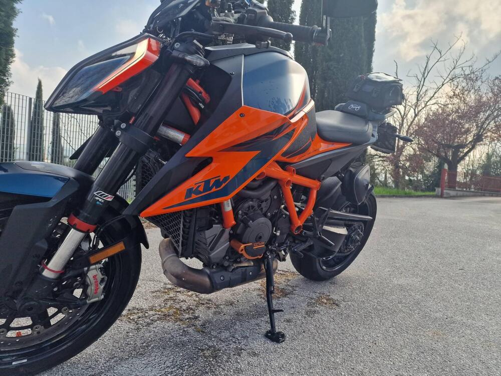 KTM 1290 Super Duke R (2021) (10)