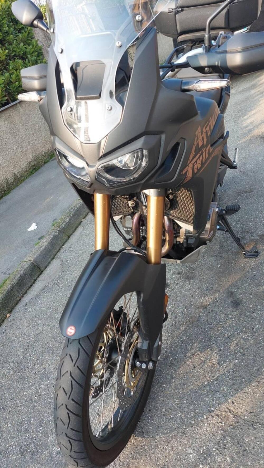 Honda Africa Twin CRF 1000L (2018 - 19) (4)