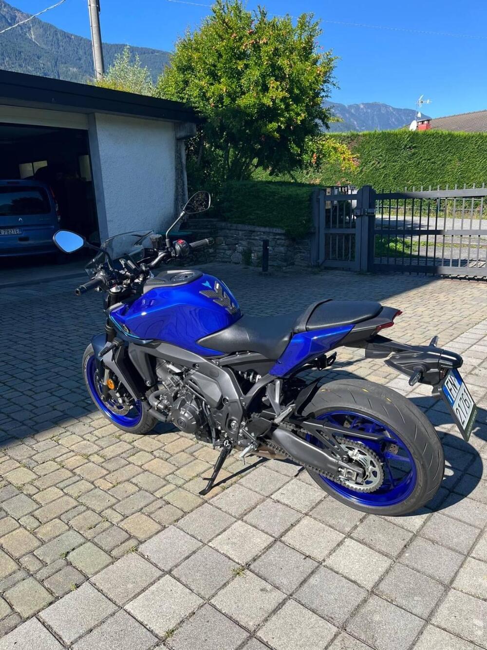 Yamaha MT-09 Y-AMT (2024 - 26) (2)
