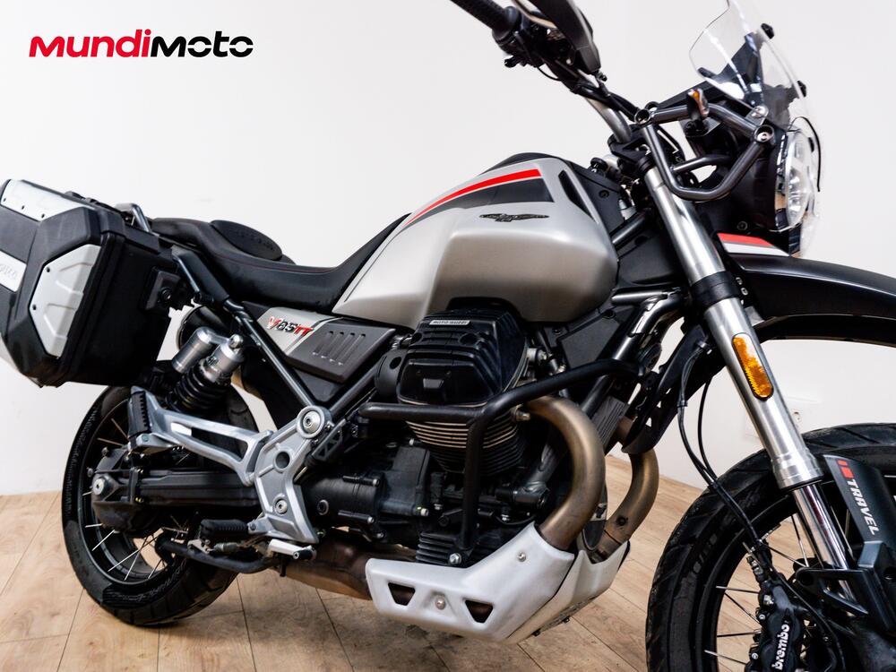 Moto Guzzi V85 TT Travel (2024 - 26) (5)