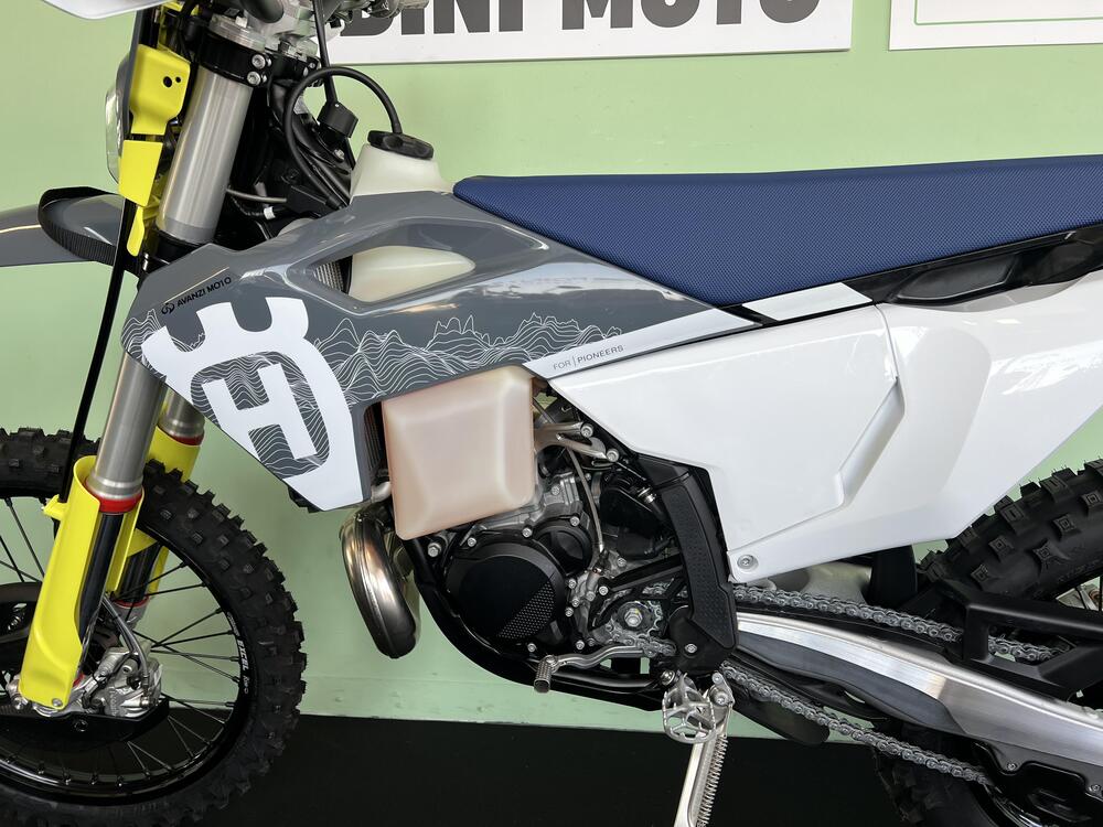 Husqvarna TE 300 Pro (2024) (16)