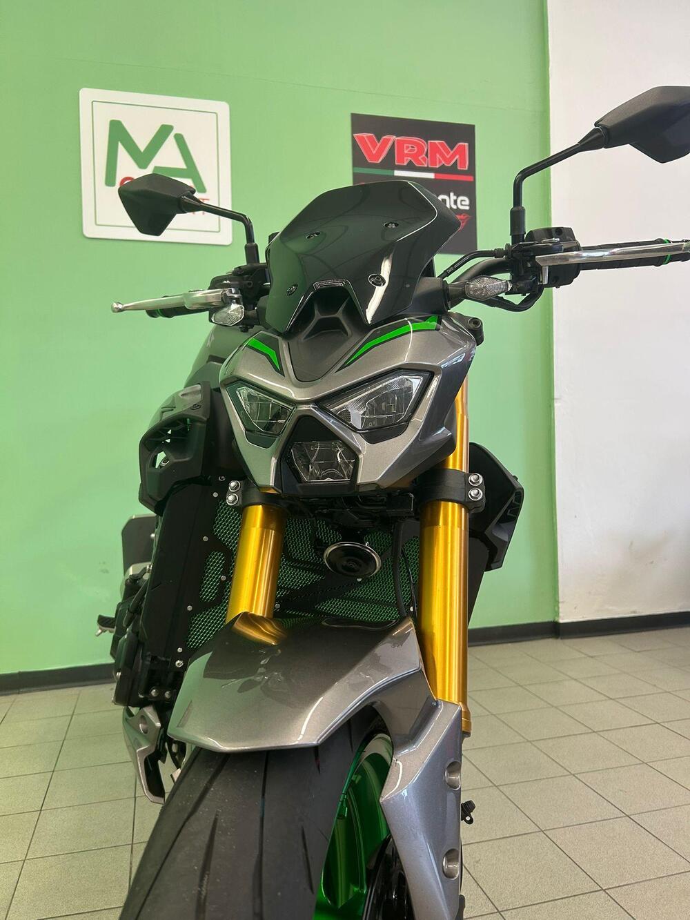 Kawasaki Z 900 SE (2025 - 26) (10)