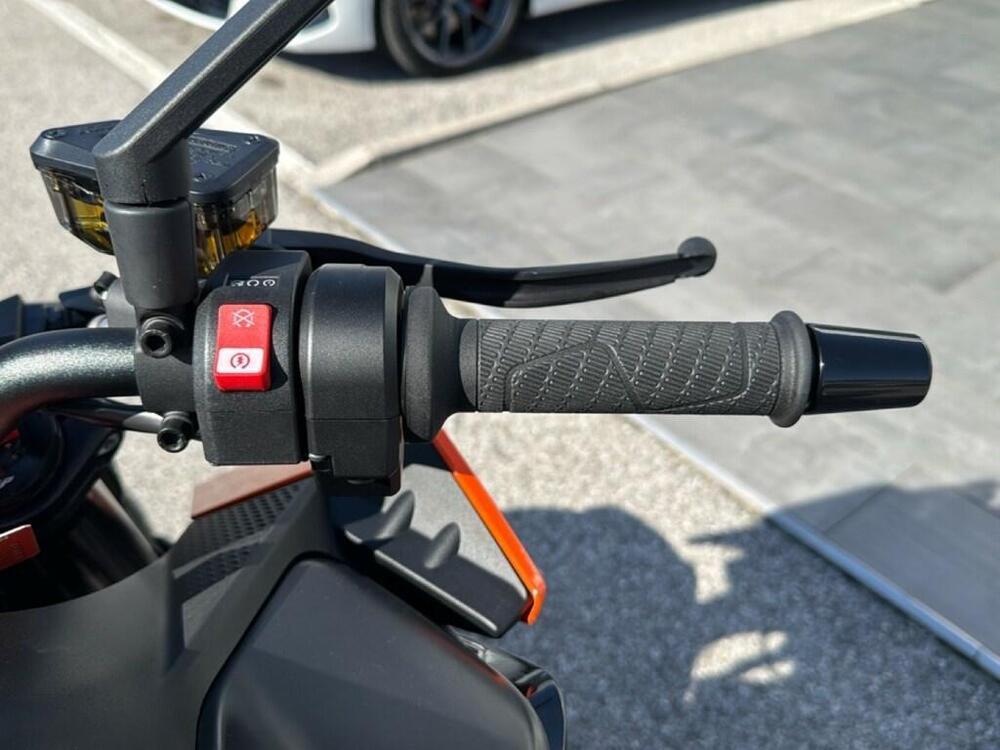 KTM 990 Duke (2024 - 26) (10)