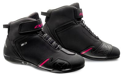 Scarpe moto donna Ixon GAMBLER LADY Nero Fucsia