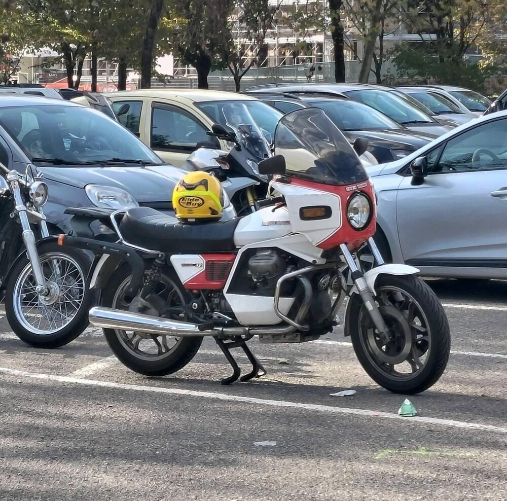 Moto Guzzi SP1000 (3)