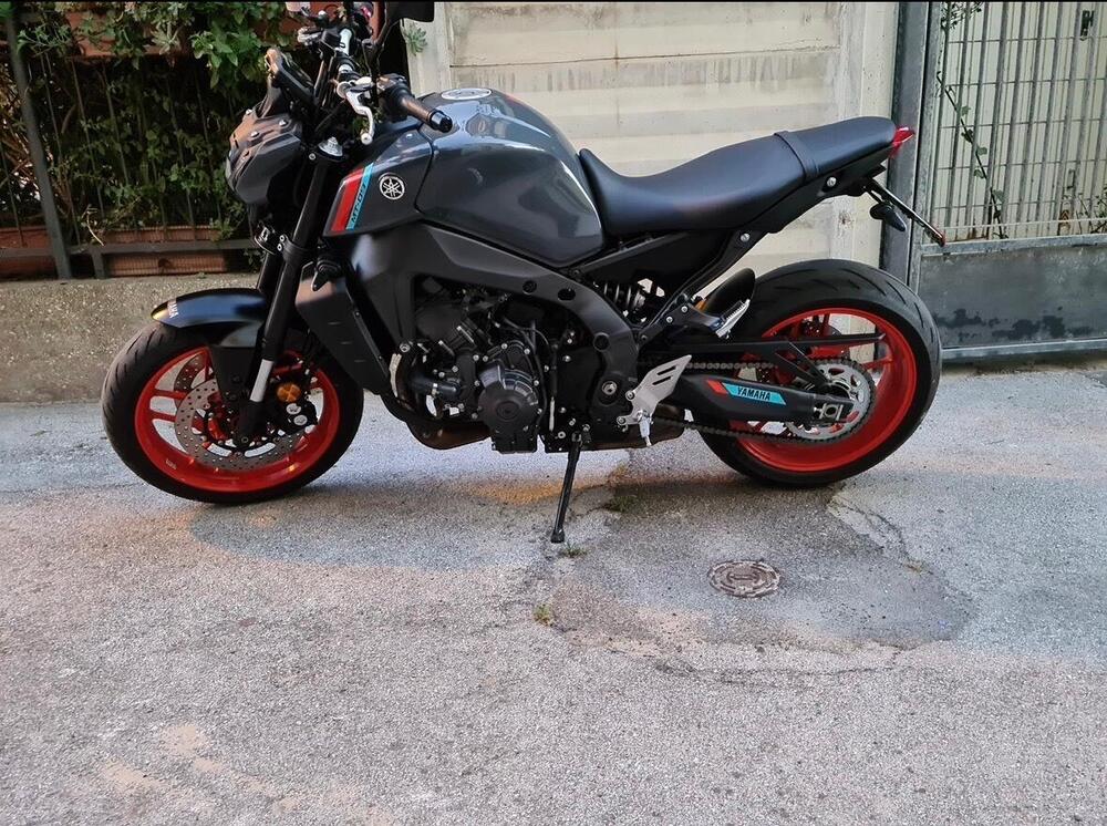 Yamaha MT-09 (2021 - 23) (3)