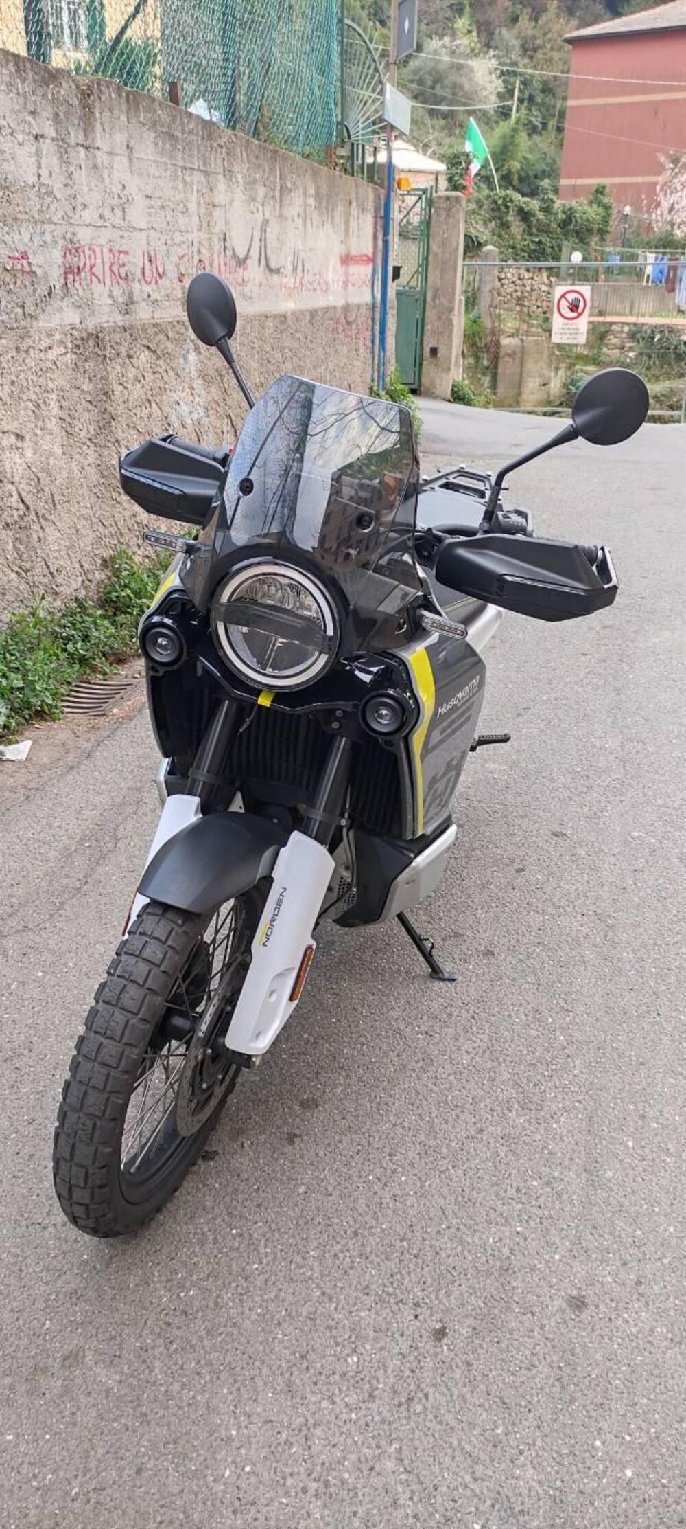 Husqvarna Norden 901 (2022 - 26) (5)