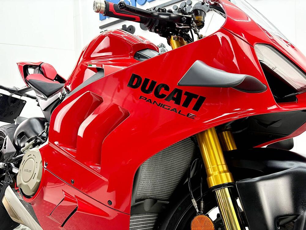 Ducati Panigale V4 S (2022 - 24) (11)