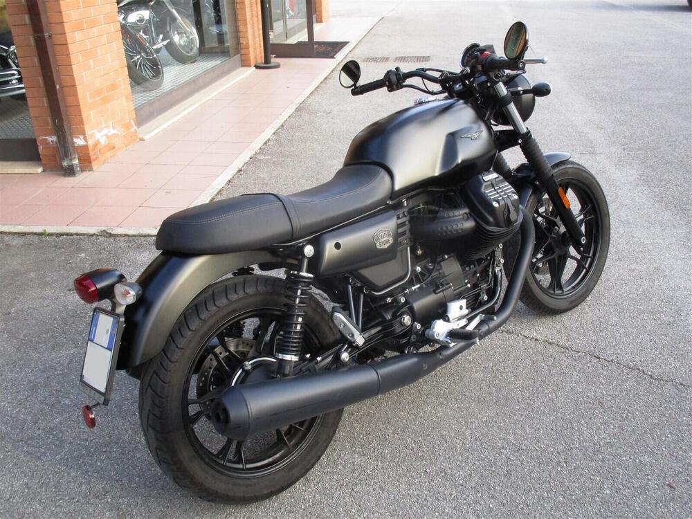 Moto Guzzi V7 III Stone Night Pack (2019 - 20) (5)