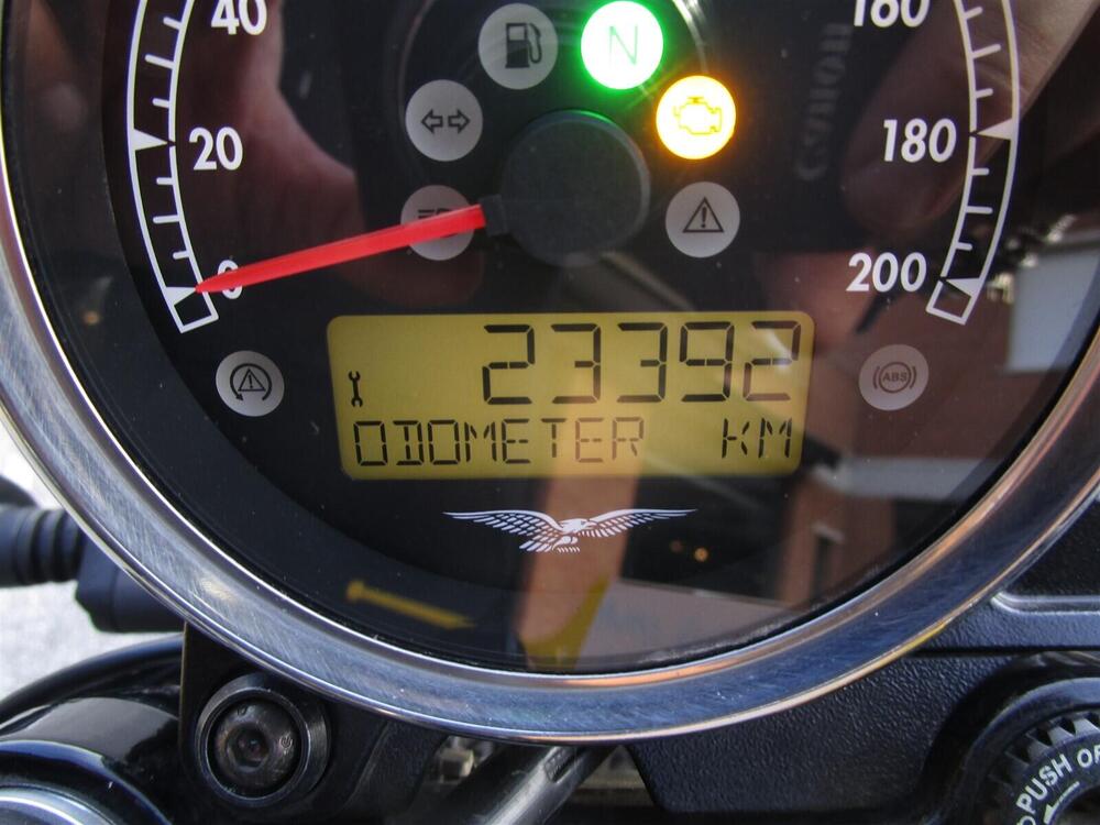 Moto Guzzi V7 III Stone Night Pack (2019 - 20) (7)