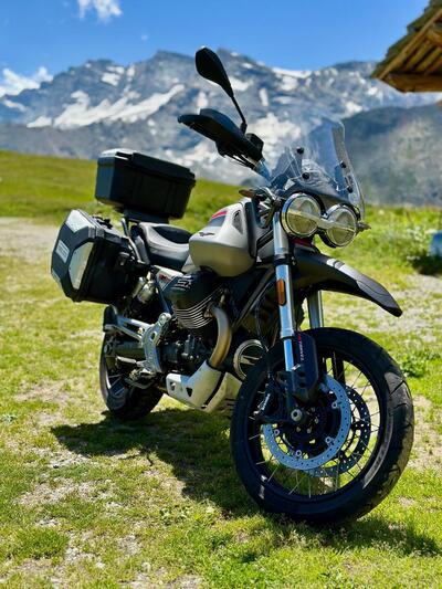 Moto Guzzi V85 TT Travel (2021 - 23) usata