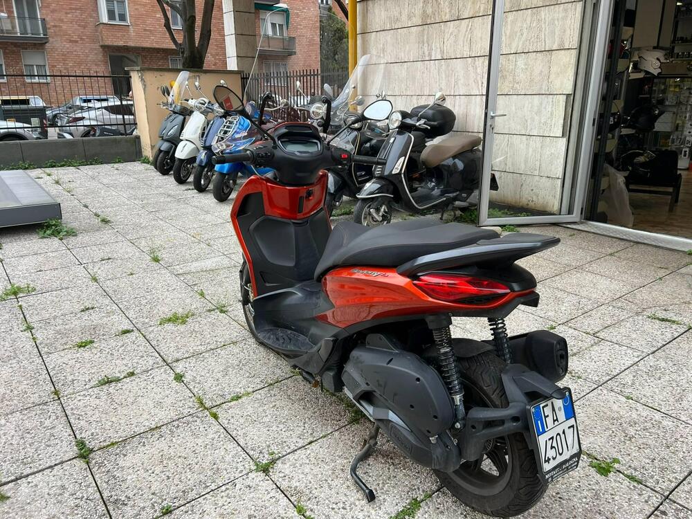 Piaggio Beverly 300 S ABS-ASR (2021 - 25) (3)