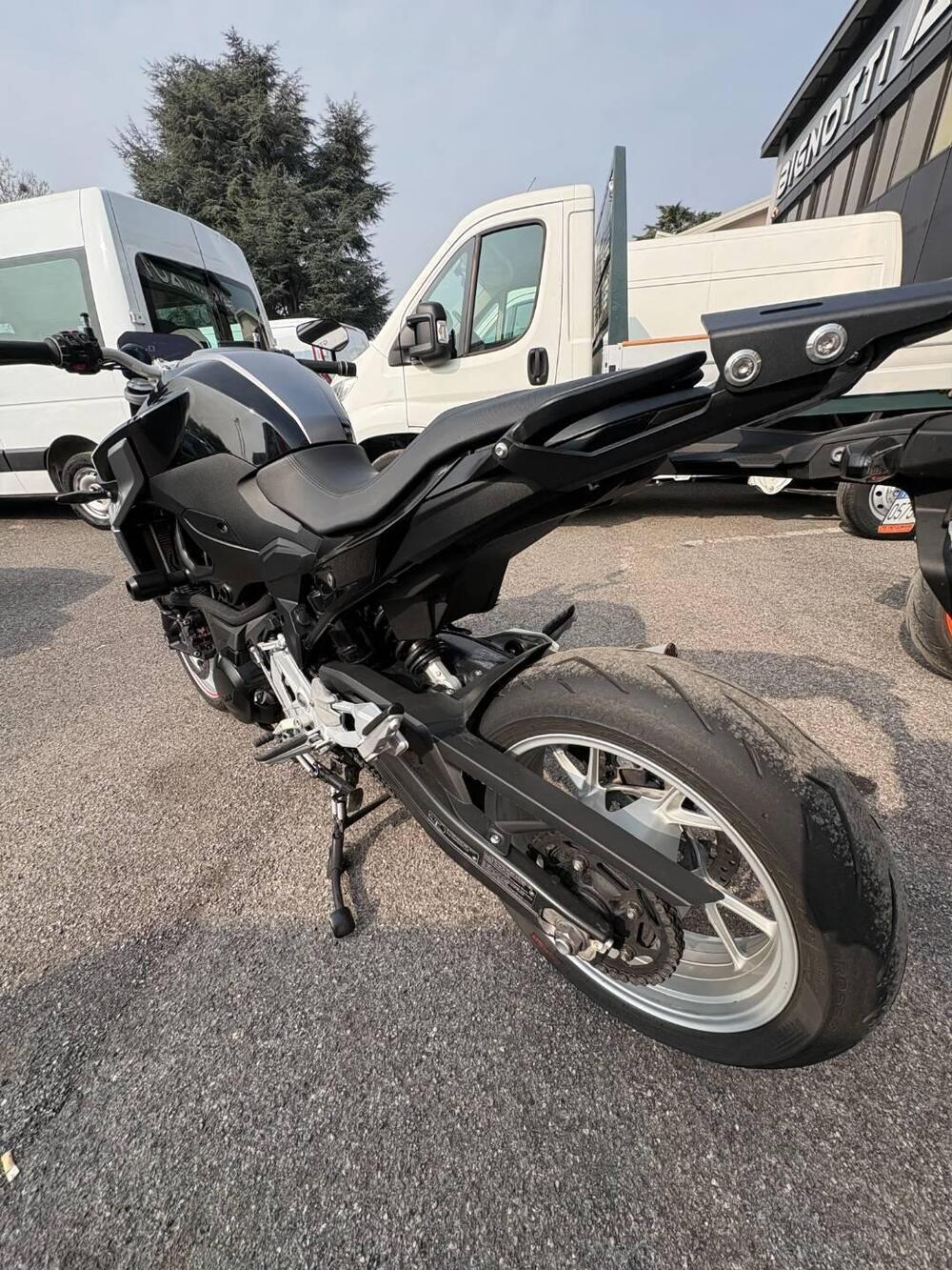 Bmw F 900 R (2021 - 24) (4)