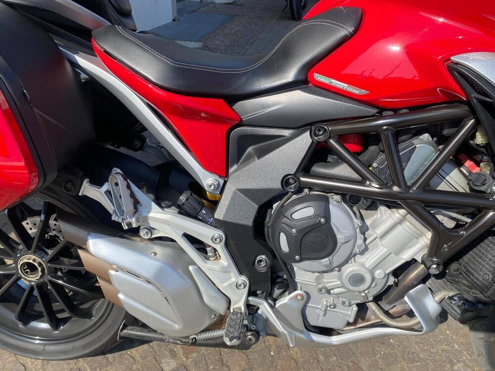 MV Agusta Turismo Veloce 800 (2014 - 16) (9)
