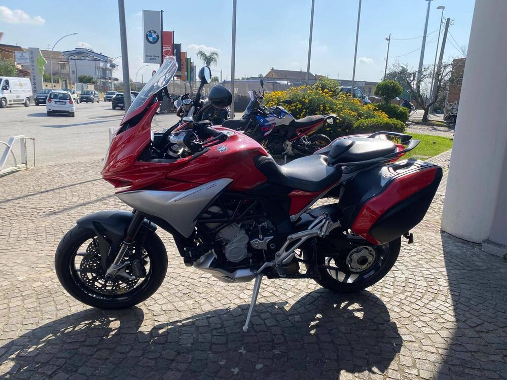 MV Agusta Turismo Veloce 800 (2014 - 16) (2)