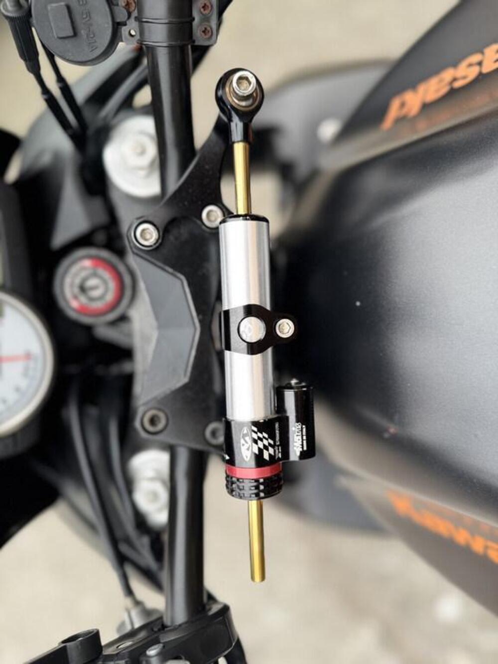 Kawasaki Z 1000 (2007 - 09) (6)