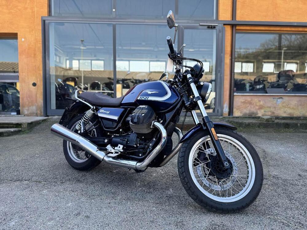 Moto Guzzi V7 850 Stone Special Abs (2021) (2)