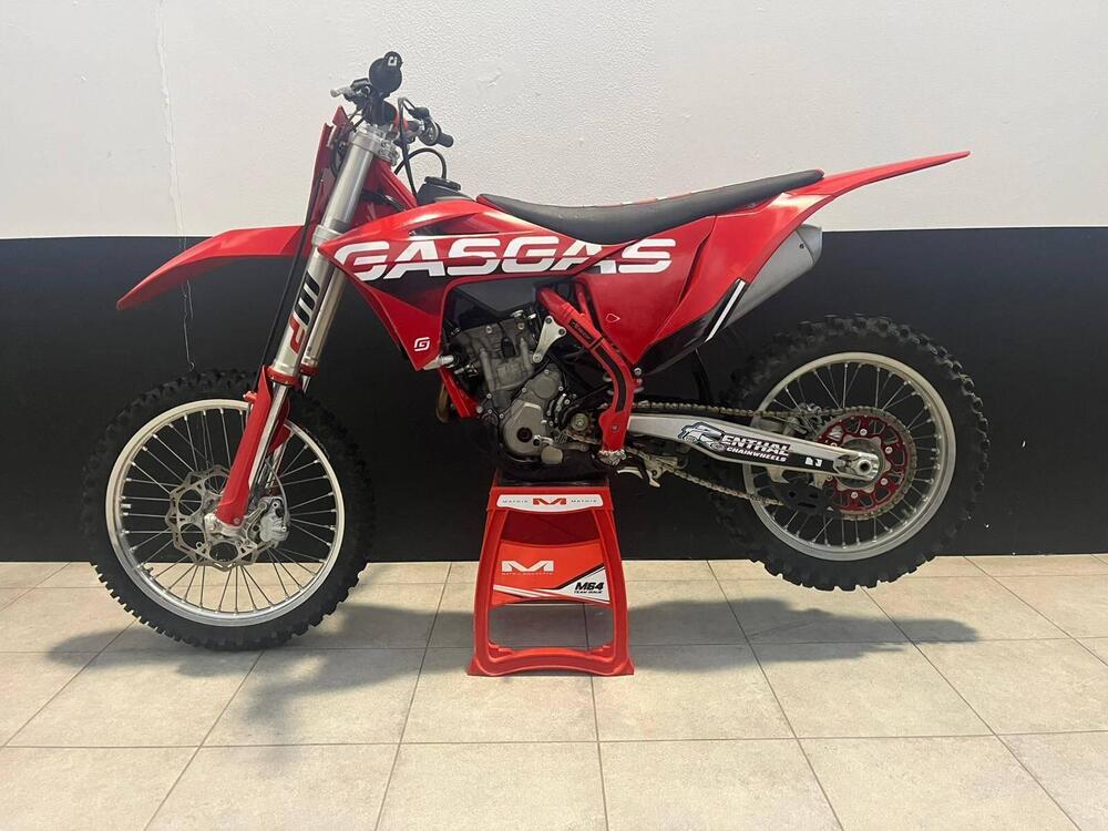 GASGAS MC 250 F (2022) (2)