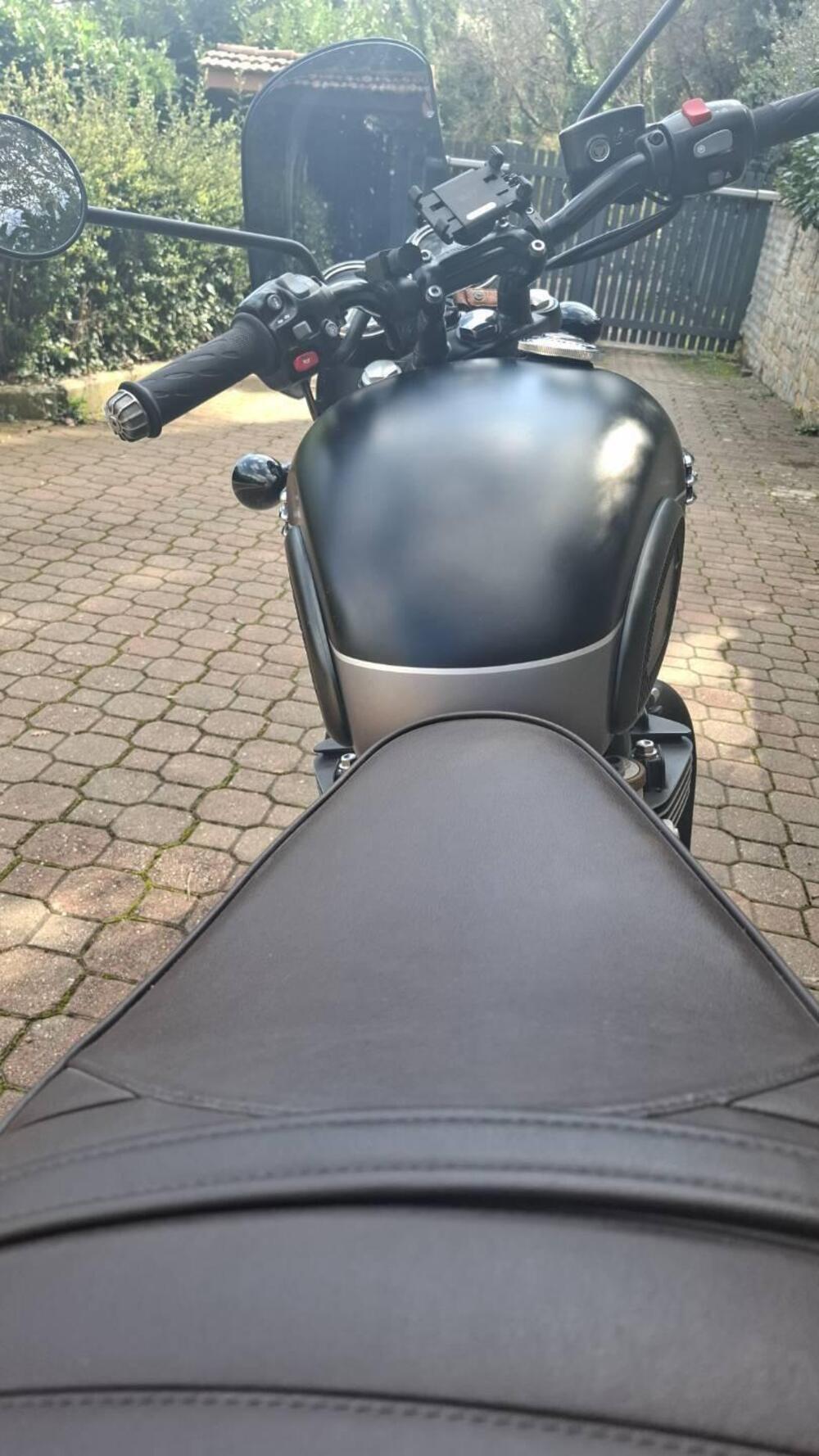 Triumph Bonneville T120 Black (2021 - 25) (9)