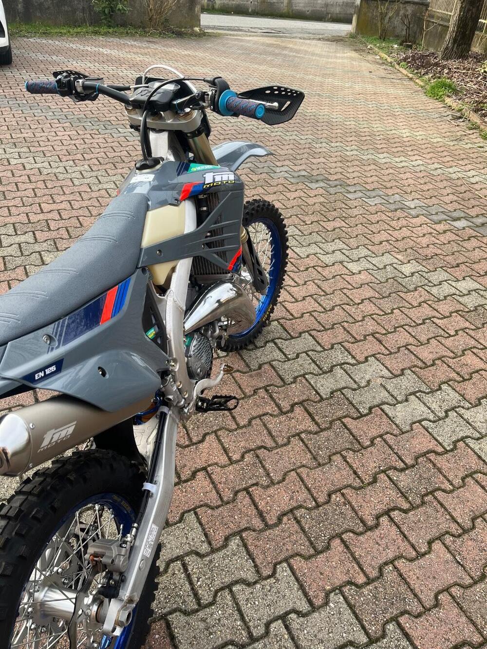 Tm Moto EN 125 ES Fi 2T (2026) (3)